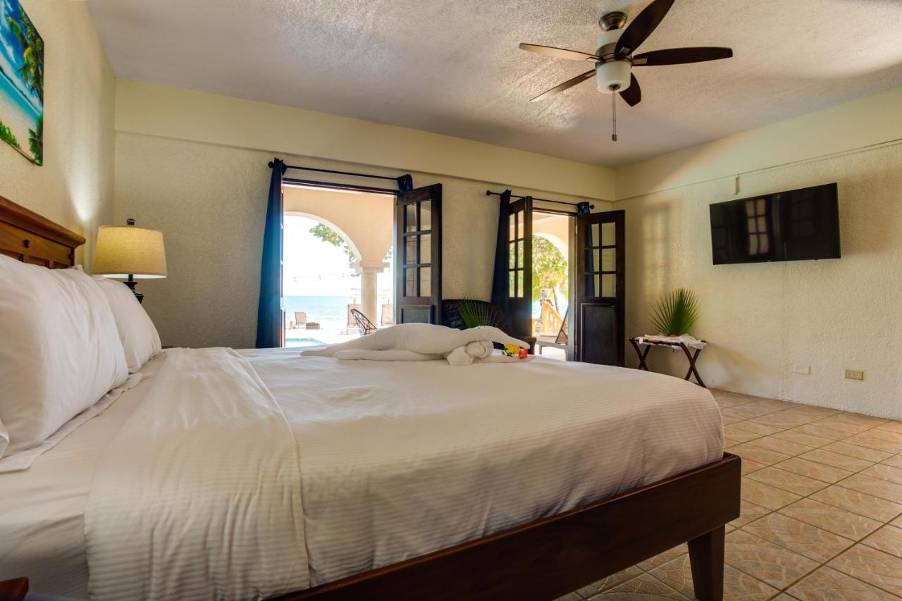 Mariposa Belize Beach Resort Placencia Exterior photo